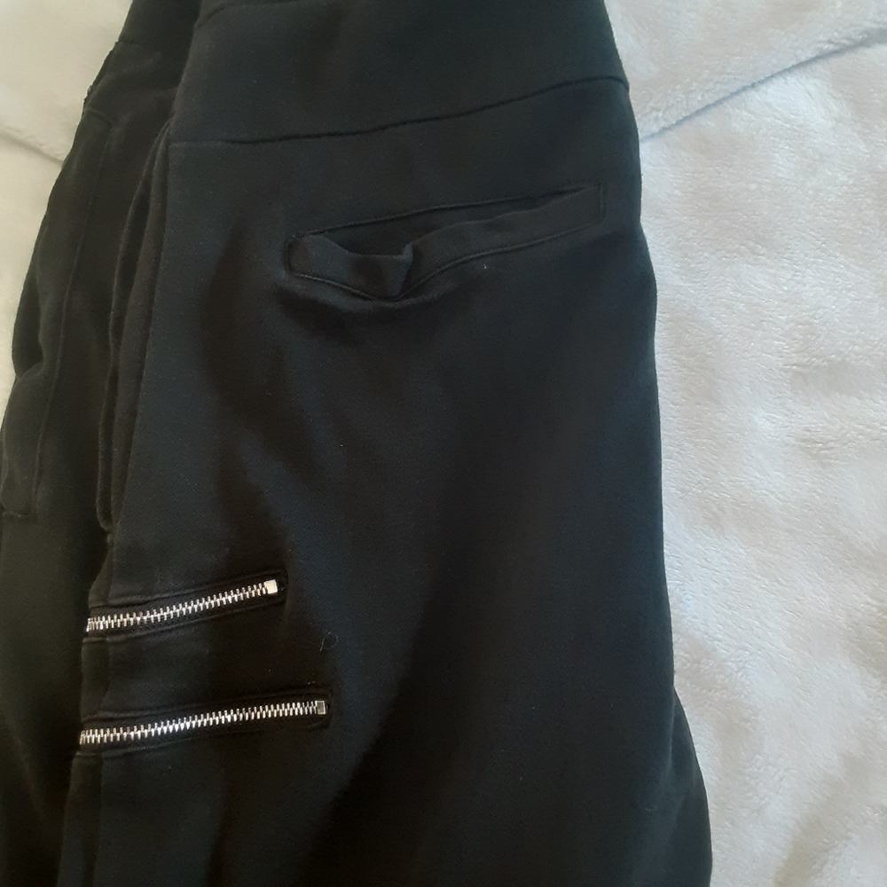 Pants - Picture 3 of 8